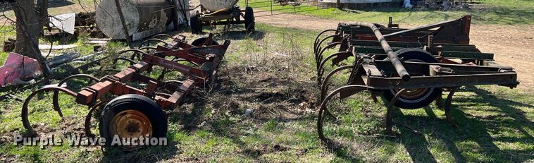 image for item MY9636 (2) chisels