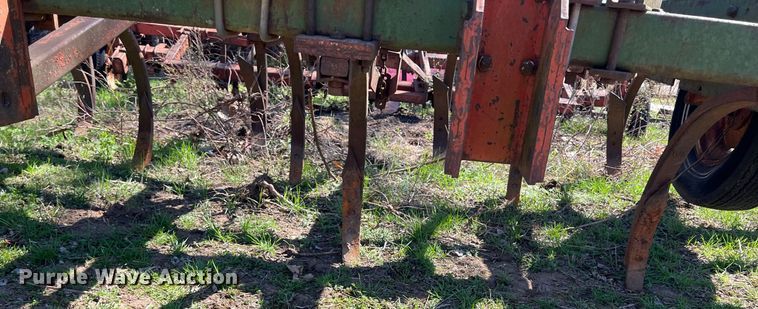 image for item MY9636 (2) chisels