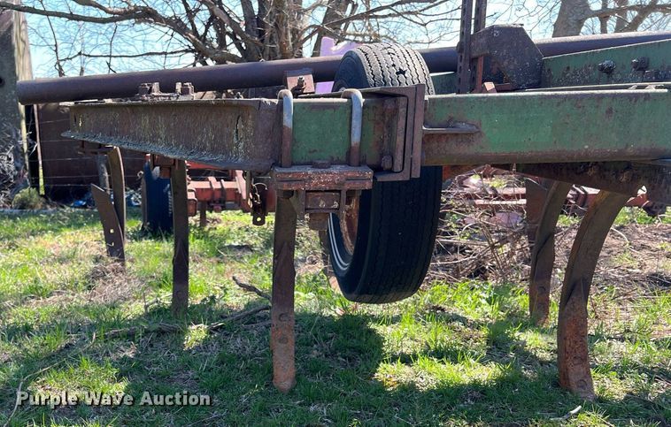 image for item MY9636 (2) chisels