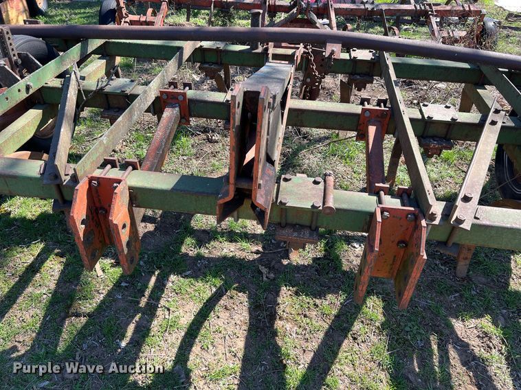 image for item MY9636 (2) chisels