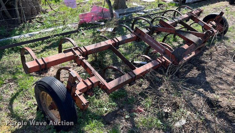 image for item MY9636 (2) chisels