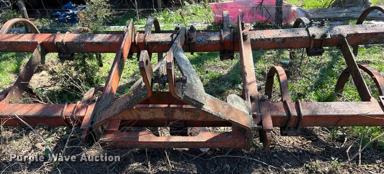 image for item MY9636 (2) chisels