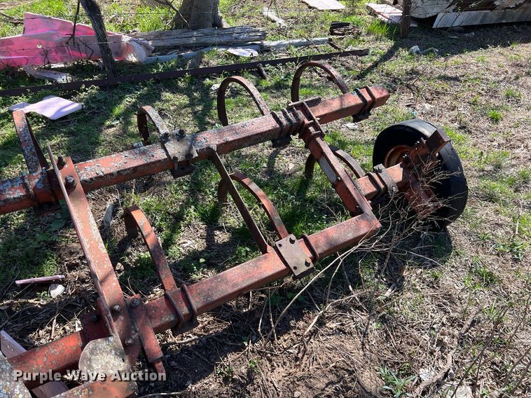 image for item MY9636 (2) chisels