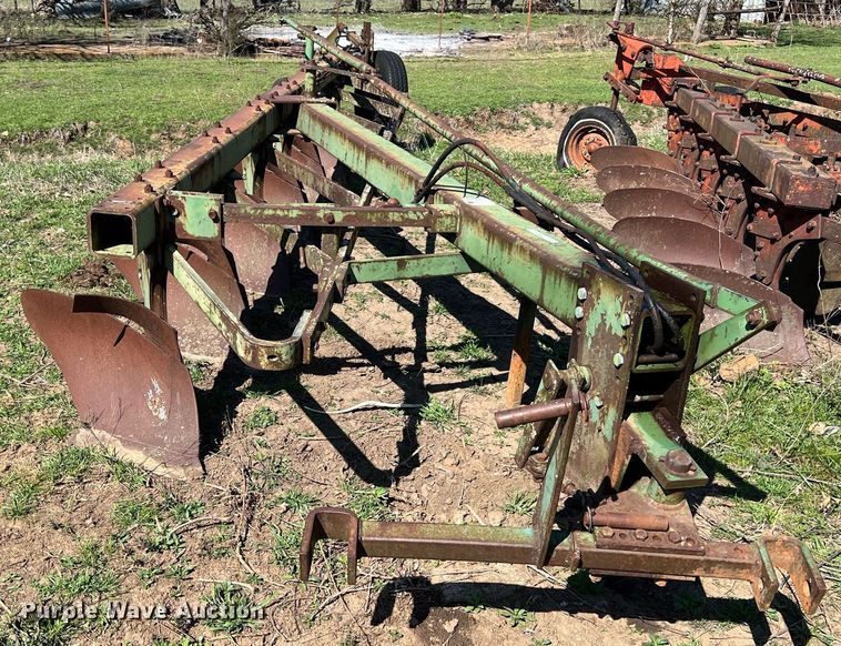 image for item MY9637 John Deere A1450  seven bottom plow