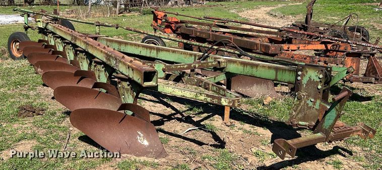 image for item MY9637 John Deere A1450  seven bottom plow