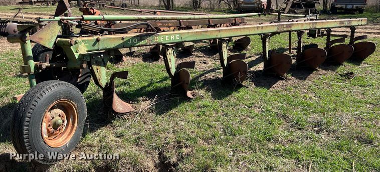 image for item MY9637 John Deere A1450  seven bottom plow