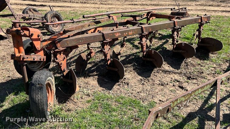 image for item MY9638 Five bottom plow