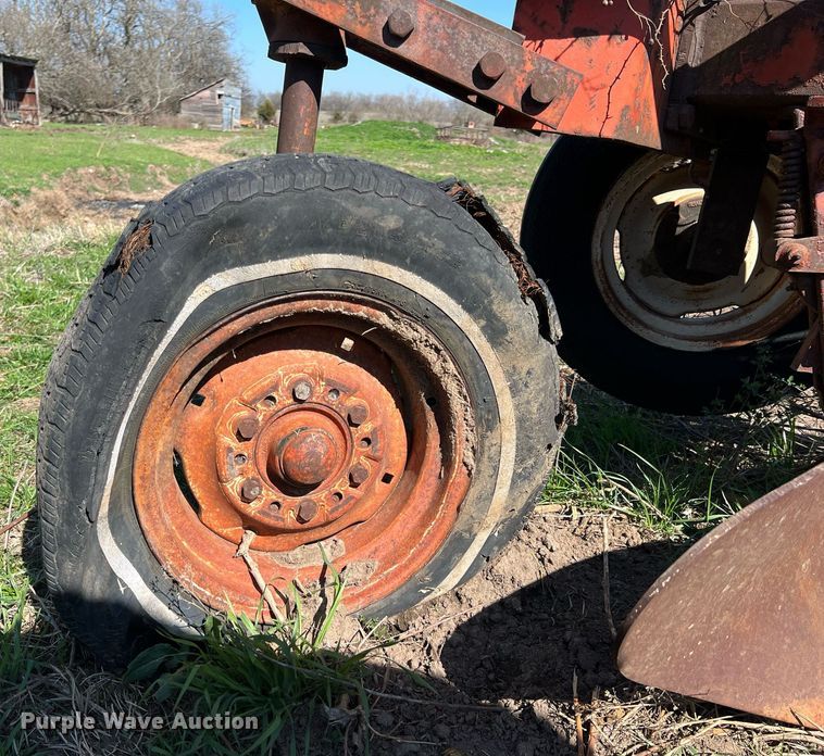 image for item MY9638 Five bottom plow