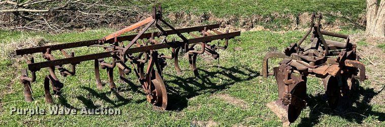 image for item MY9640 (2) pieces of tillage equipment