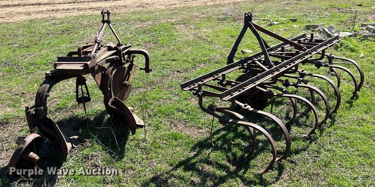 image for item MY9640 (2) pieces of tillage equipment