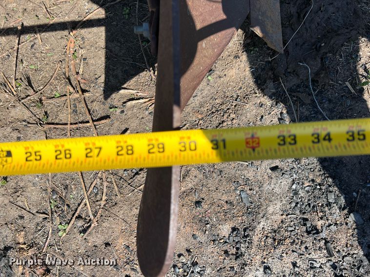 image for item MY9641 (2) pieces of tillage equipment