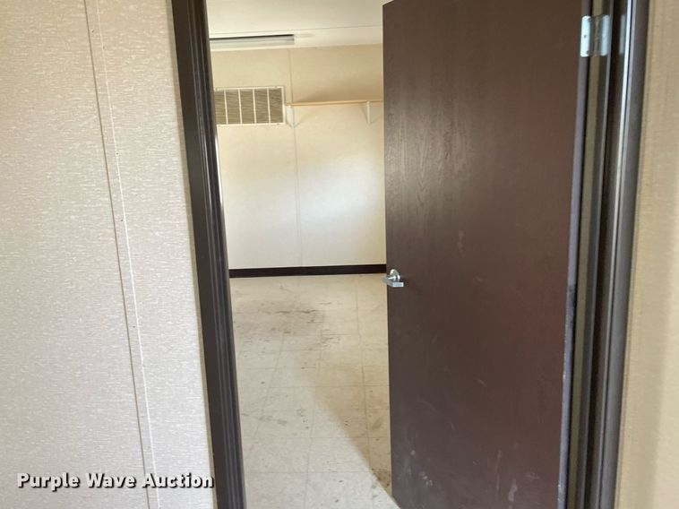 image for item DK7412 1996 Whitley  jobsite trailer