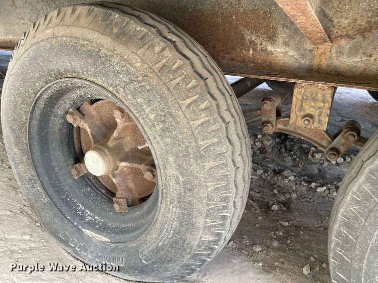 image for item DK7412 1996 Whitley  jobsite trailer