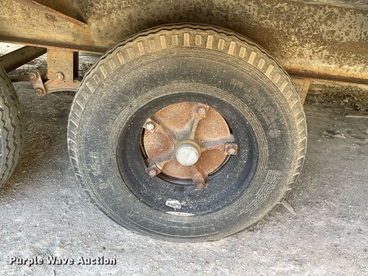 image for item DK7412 1996 Whitley  jobsite trailer