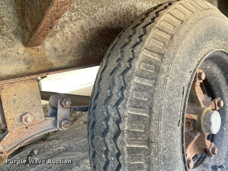 image for item DK7412 1996 Whitley  jobsite trailer