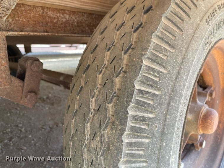 image for item DK7413 1985 Action Mobile Industries 1035  jobsite trailer