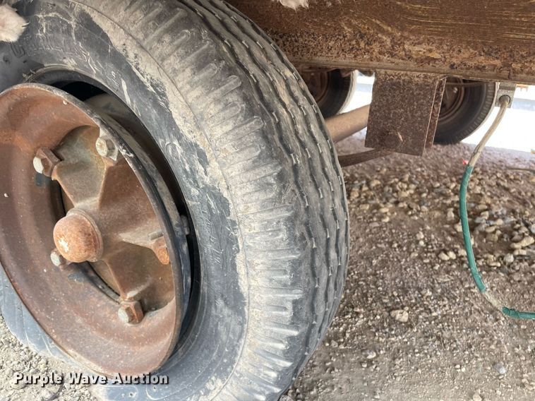 image for item DK7413 1985 Action Mobile Industries 1035  jobsite trailer