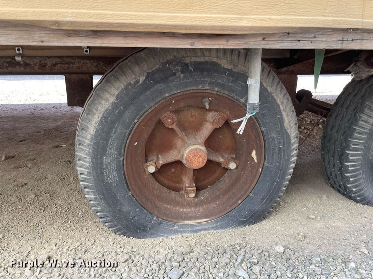 image for item DK7413 1985 Action Mobile Industries 1035  jobsite trailer