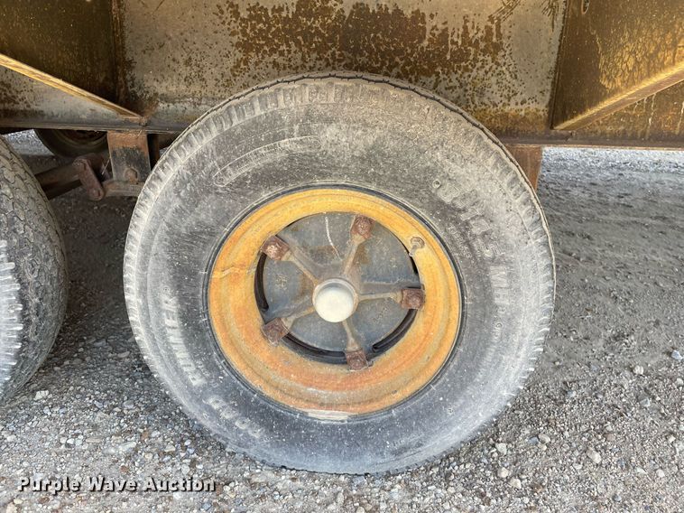 image for item DK7414 2005 Premier Structures Division  jobsite trailer