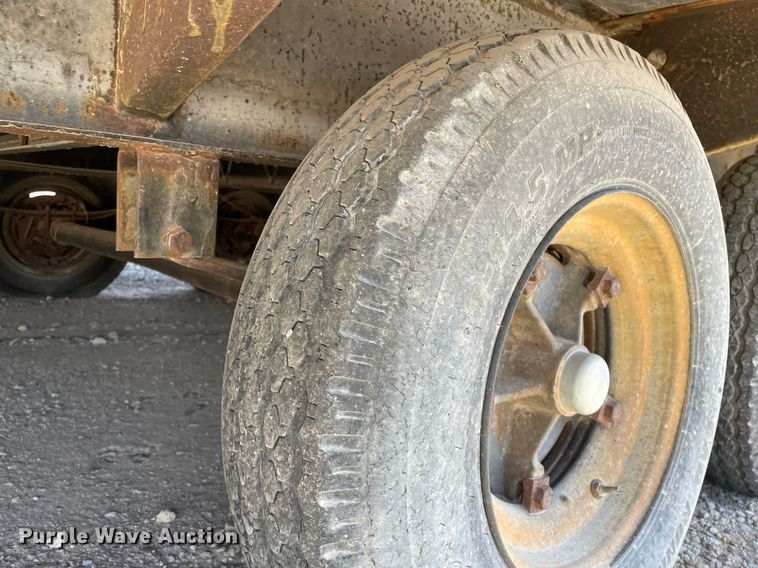 image for item DK7414 2005 Premier Structures Division  jobsite trailer