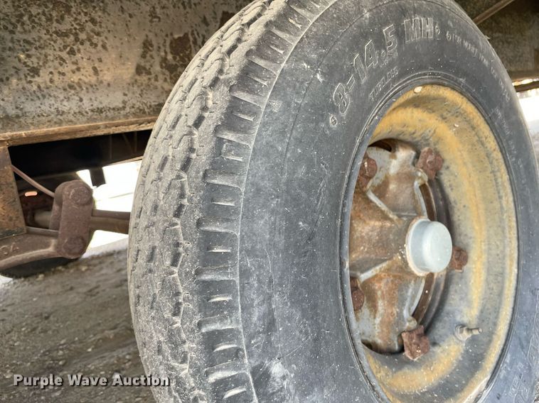 image for item DK7414 2005 Premier Structures Division  jobsite trailer