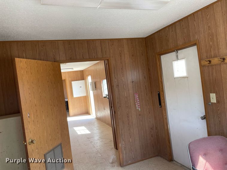 image for item DK7415 2006 Mark Line Industries 1050  jobsite trailer