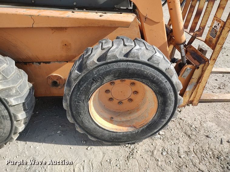 image for item DO3839 1996 Case 1845C  skid steer loader