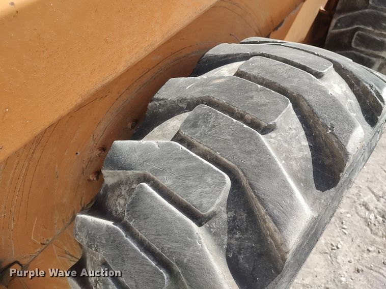 image for item DO3839 1996 Case 1845C  skid steer loader