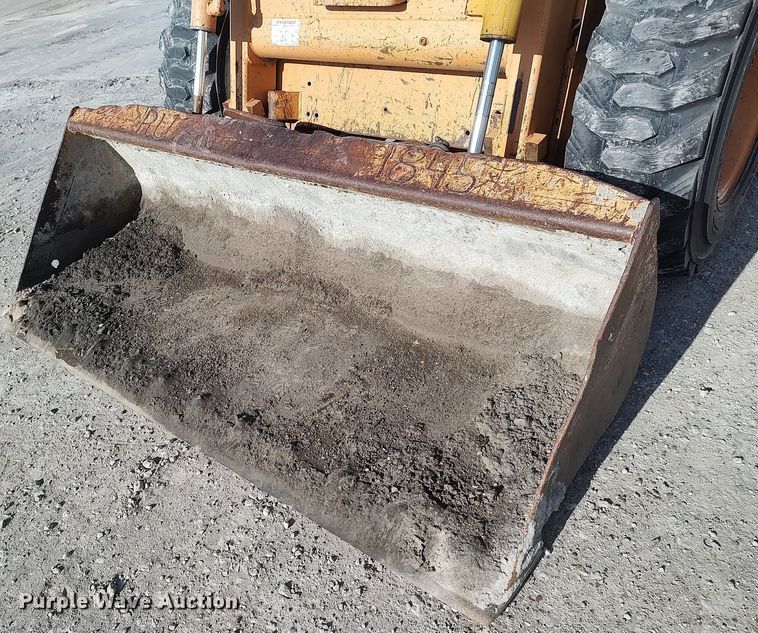 image for item DO3841 2000 Case 1845C  skid steer loader