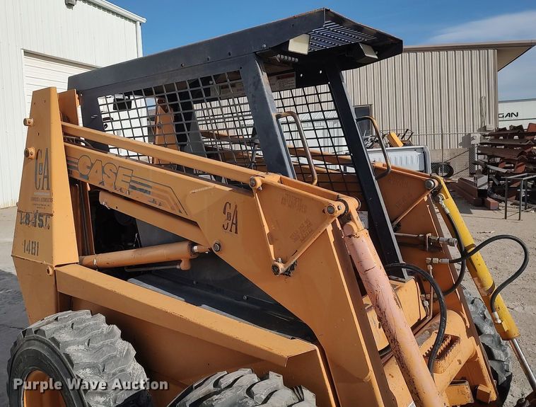 image for item DO3841 2000 Case 1845C  skid steer loader
