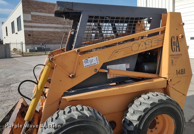 image for item DO3841 2000 Case 1845C  skid steer loader