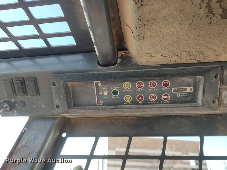 image for item DO3841 2000 Case 1845C  skid steer loader