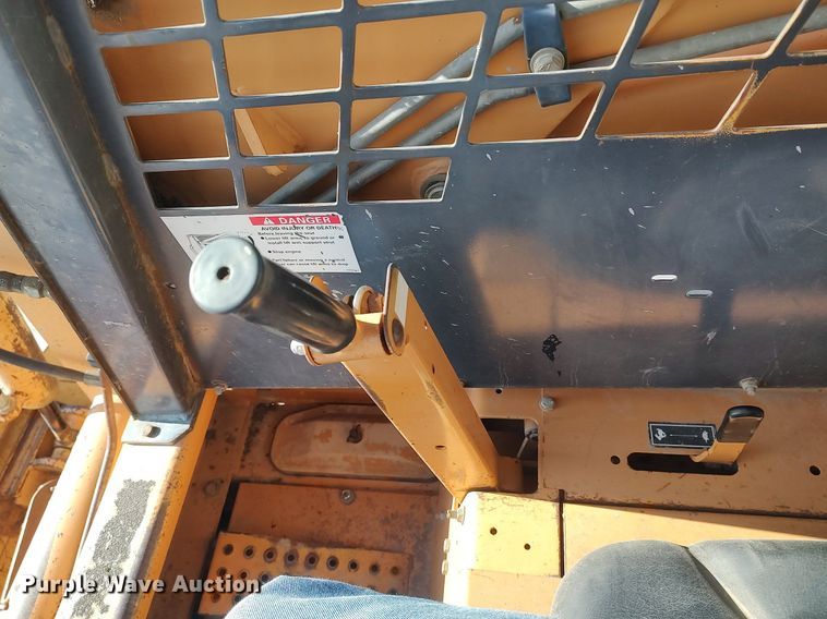 image for item DO3841 2000 Case 1845C  skid steer loader