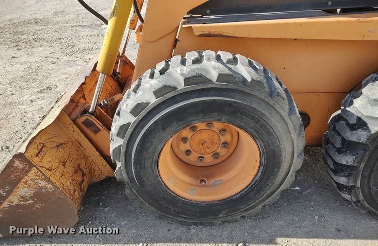 image for item DO3841 2000 Case 1845C  skid steer loader