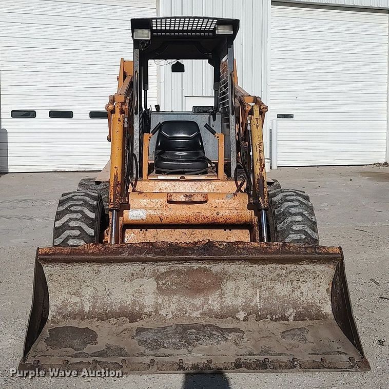 image for item DO3843 2001 Case 1845C  skid steer loader