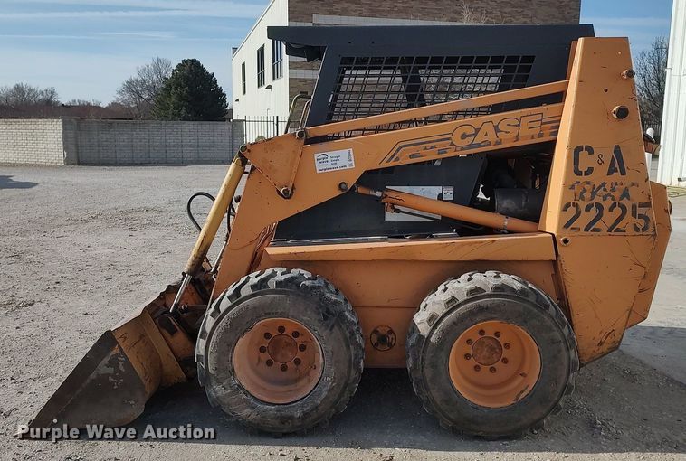 image for item DO3843 2001 Case 1845C  skid steer loader