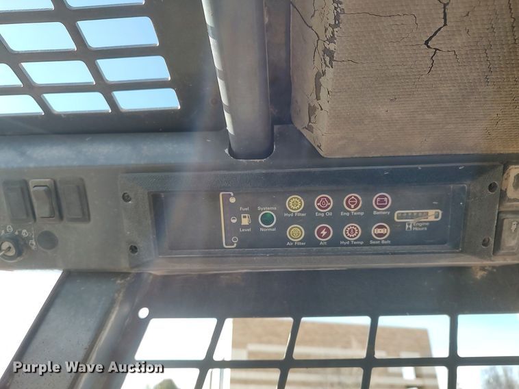 image for item DO3843 2001 Case 1845C  skid steer loader