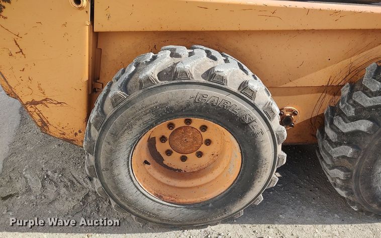 image for item DO3843 2001 Case 1845C  skid steer loader