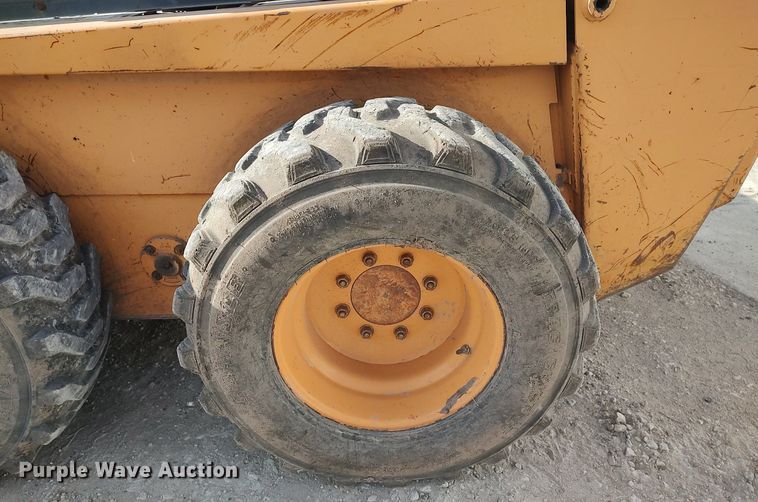 image for item DO3843 2001 Case 1845C  skid steer loader