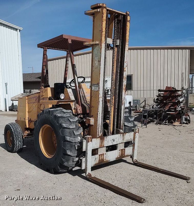 image for item DO3845 1993 Case 585E  forklift