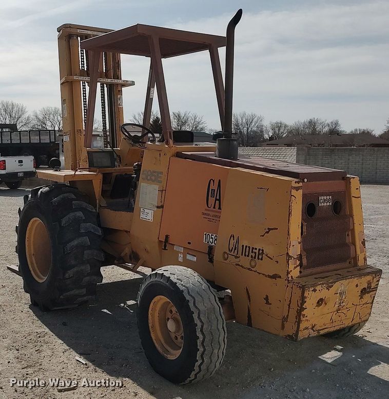 image for item DO3845 1993 Case 585E  forklift