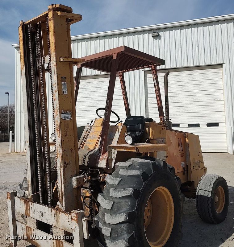 image for item DO3845 1993 Case 585E  forklift