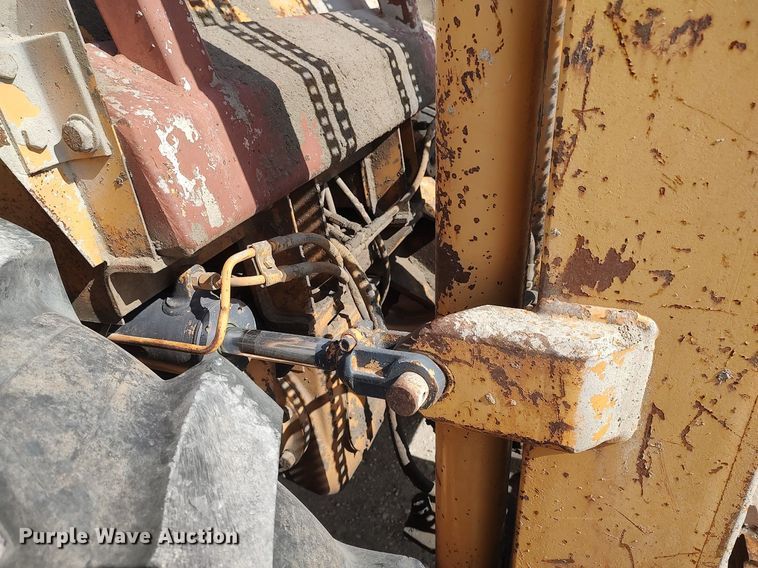 image for item DO3845 1993 Case 585E  forklift