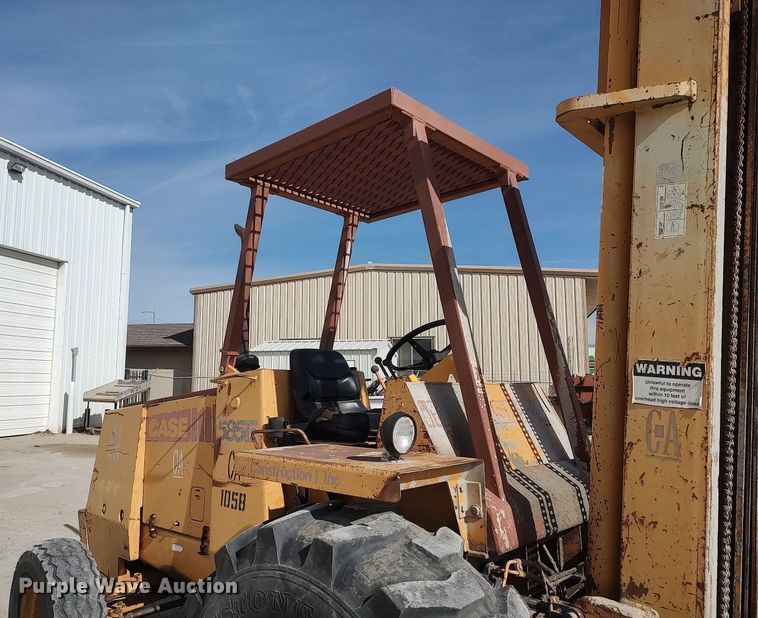 image for item DO3845 1993 Case 585E  forklift