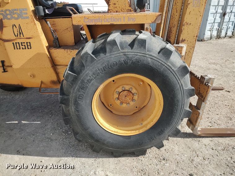 image for item DO3845 1993 Case 585E  forklift