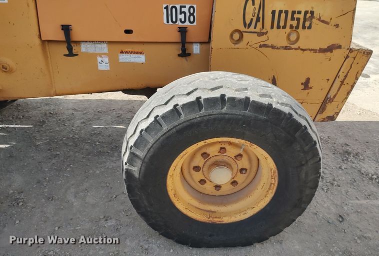 image for item DO3845 1993 Case 585E  forklift