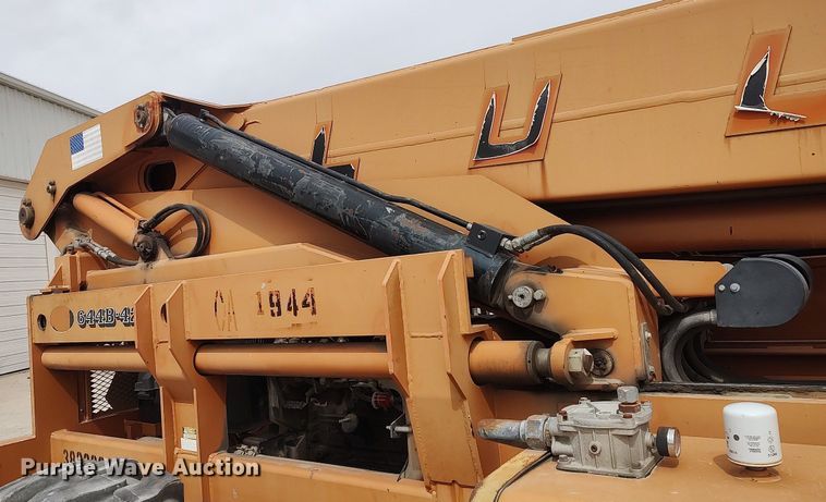 image for item DO3846 2001 Lull 644B-42  telehandler