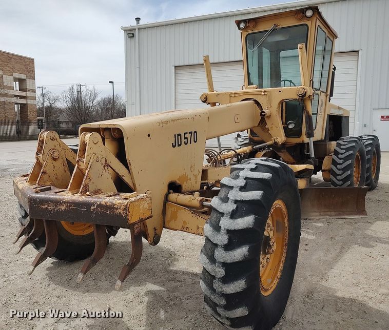 image for item DO3847 1971 John Deere 570  motor grader
