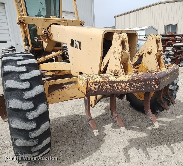 image for item DO3847 1971 John Deere 570  motor grader