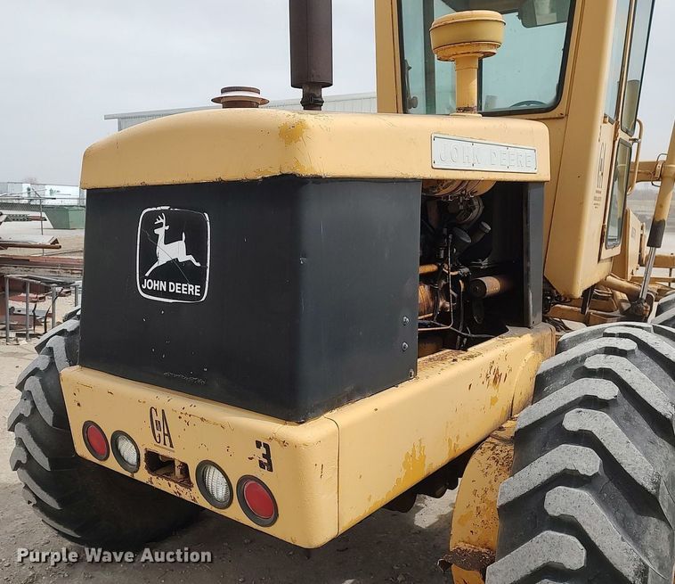 image for item DO3847 1971 John Deere 570  motor grader